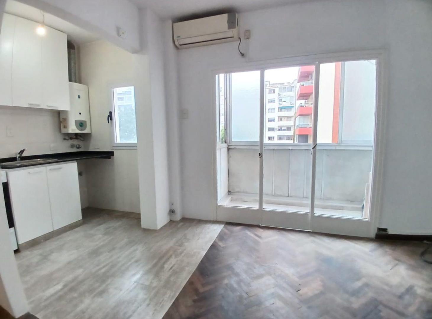 Foto de EN VENTA DOS AMBIENTES COCINA Y BAÑO NUEVO ALMAGRO, imagen 4
