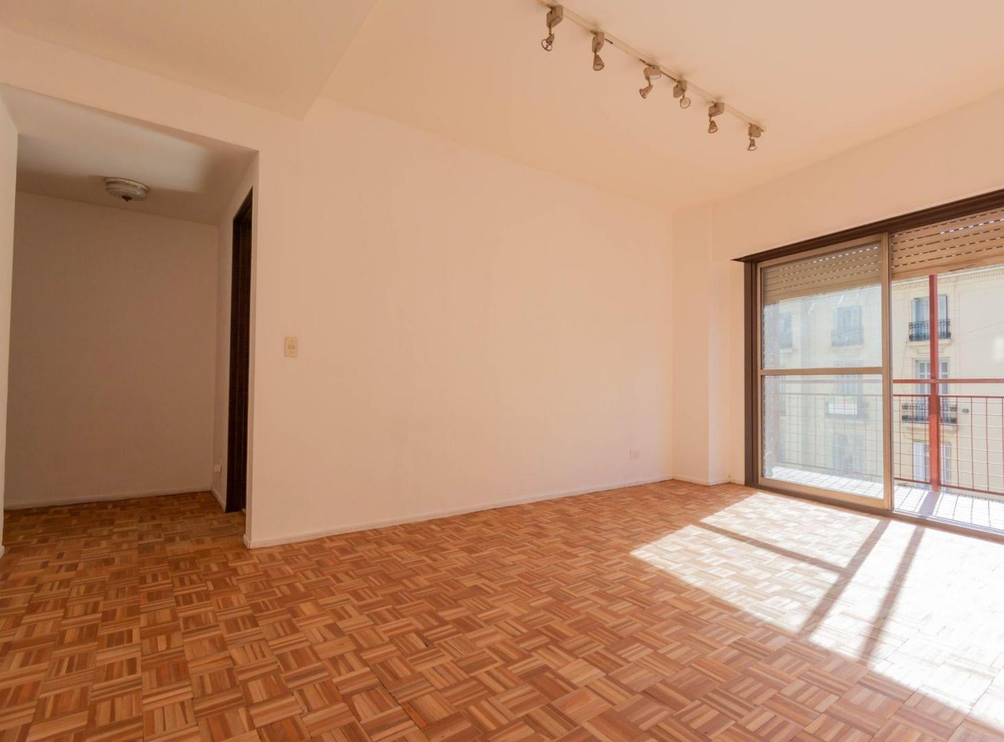 Foto de Venta Departamento de 2 ambientes zona Facultades, imagen 1