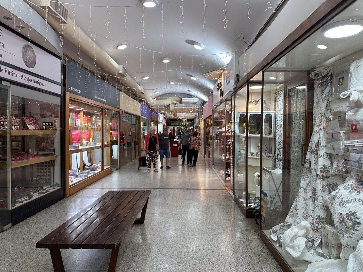 Foto de VENTA OPRTUNIDAD LOCAL EN GALERIA BELGRANO, imagen 5
