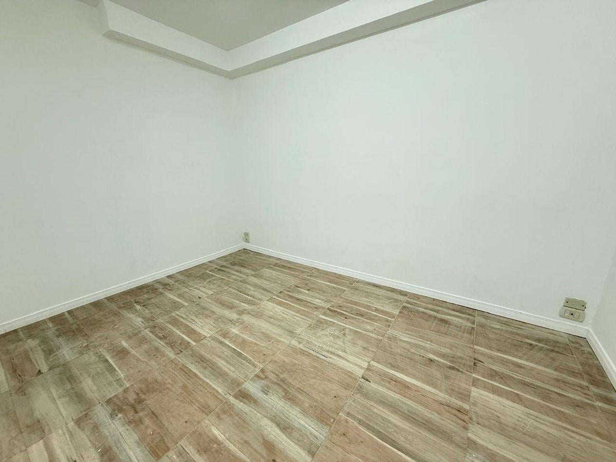 Foto de VENTA OFICINA EN SAN NICOLAS, imagen 3
