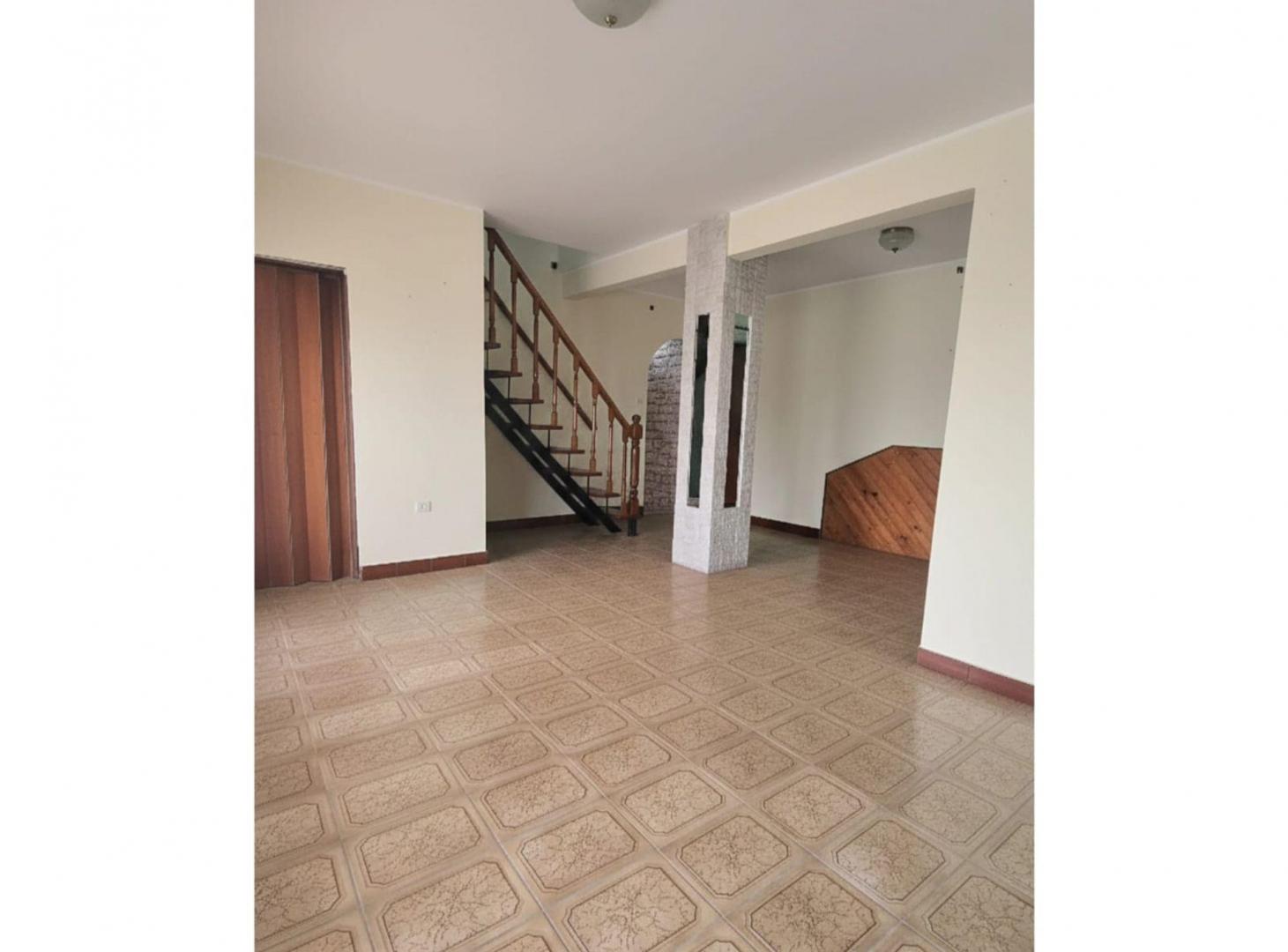 Foto de Venta Hermoso Dúplex 6 Ambientes c/Cochera y Patio, imagen 4