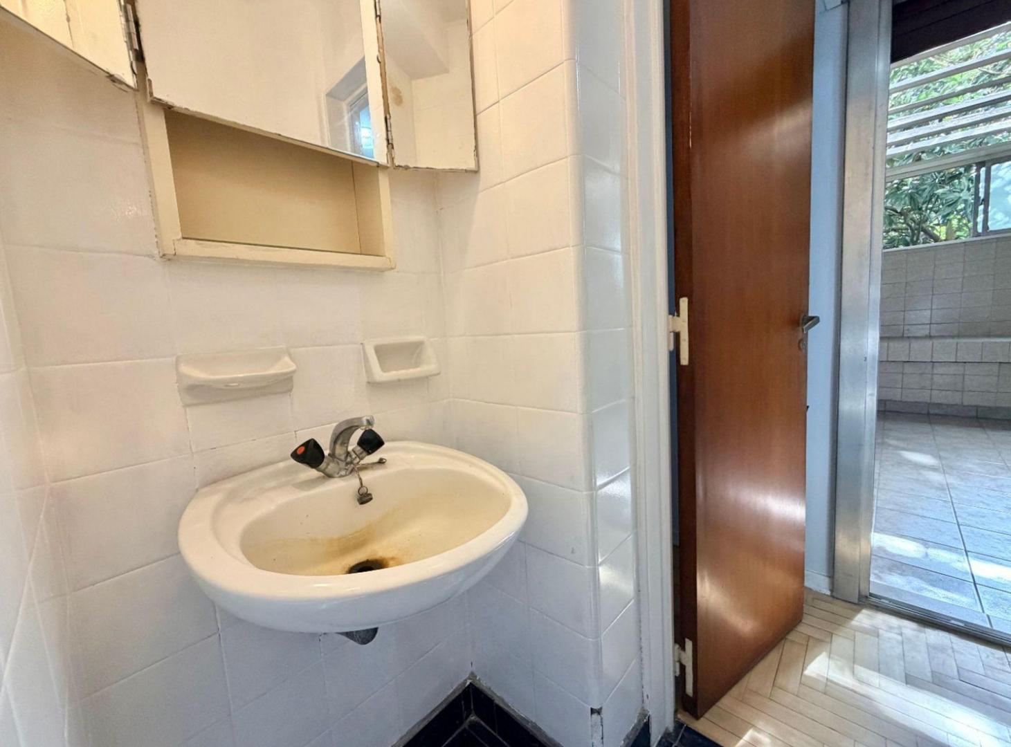 Foto de SEMIPISO 3 AMB 85 M2 C/2 PATIOS-BAULERA-APTO CRED, imagen 5