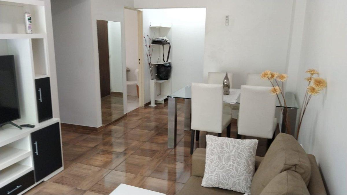 Foto de Se Alquila renovado dept en pleno centro de Olivos, imagen 4