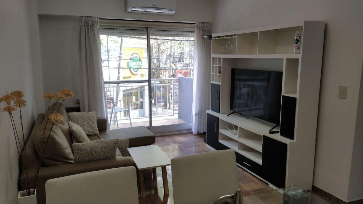 Foto de Se Alquila renovado dept en pleno centro de Olivos, imagen 1