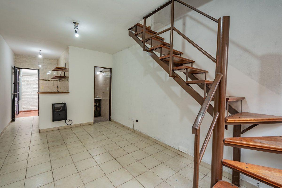 Foto de DEPTO TIPO DUPLEX 4 AMB -RAMOS MEJIA-NUEVO VALOR!!, imagen 2