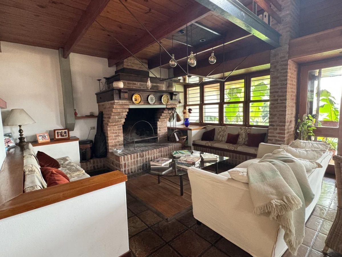 Foto de Venta casa Bernal Apto Credito pileta quincho, imagen 5
