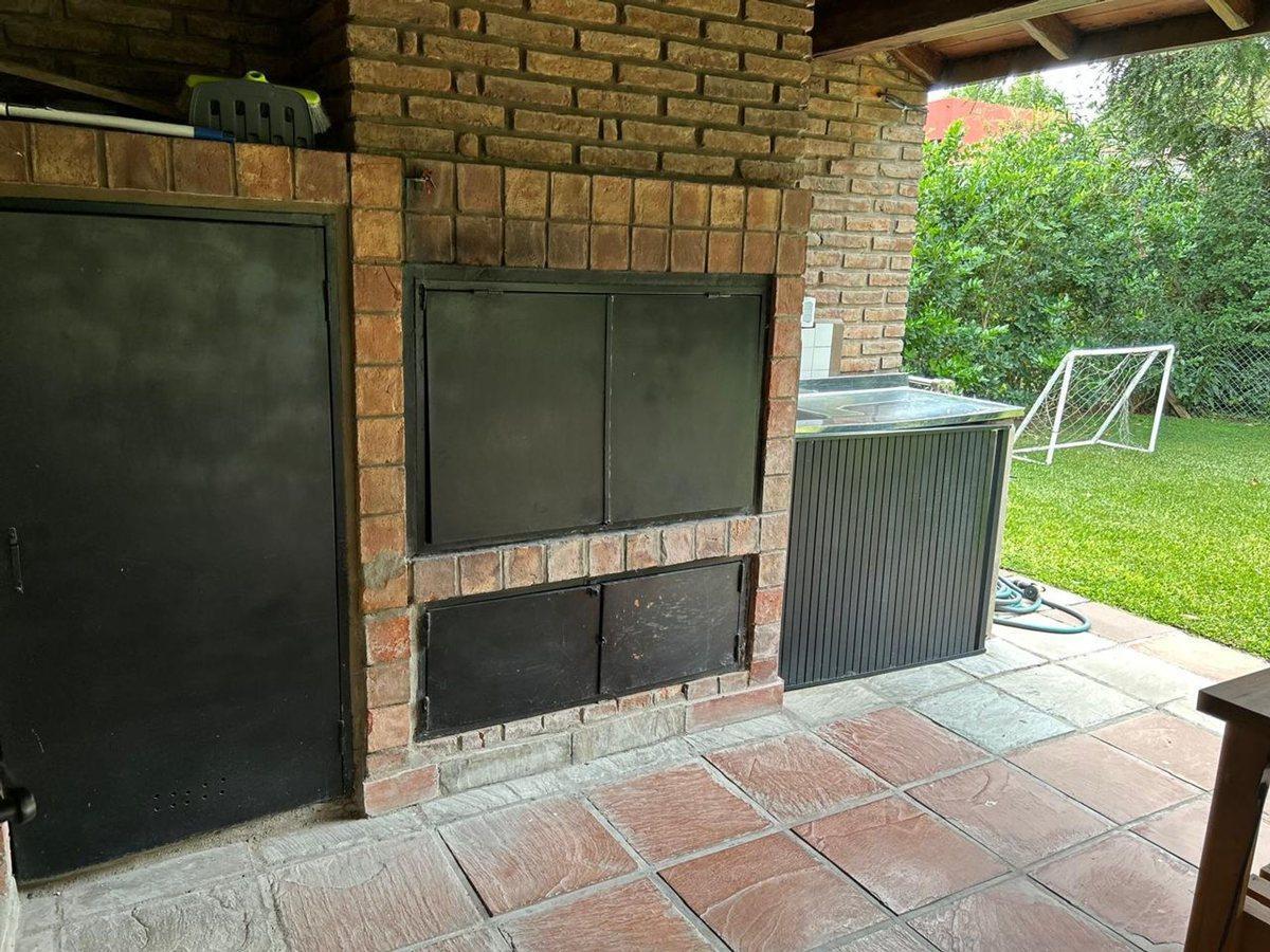 Foto de VENTA CASA 4 AMB COUNTRY LOS TRONCOS PILAR, imagen 3