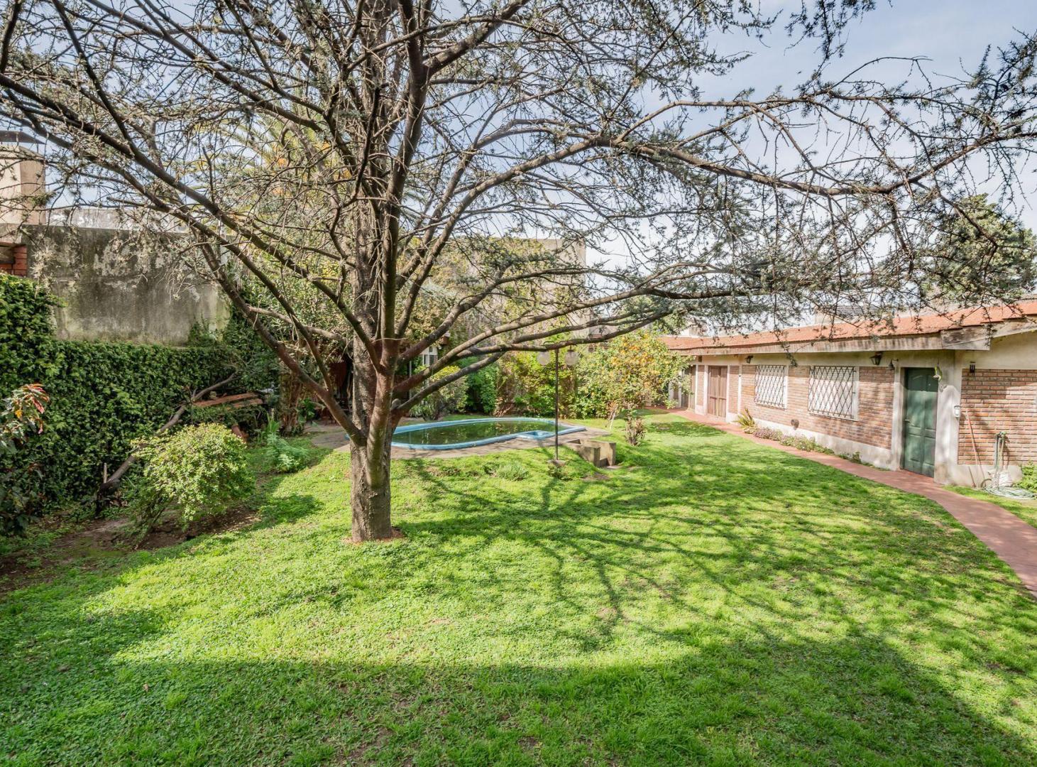 Foto de VENTA CASA 6 AMB C/PILETA- A. BONZI CREDITO PERMUT, imagen 3