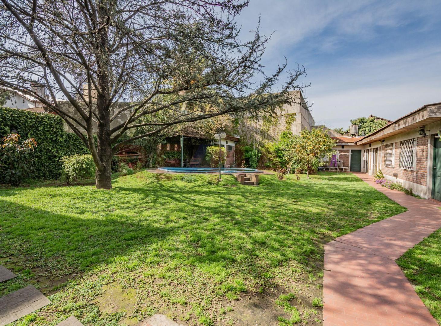 Foto de VENTA CASA 6 AMB C/PILETA- A. BONZI CREDITO PERMUT, imagen 5