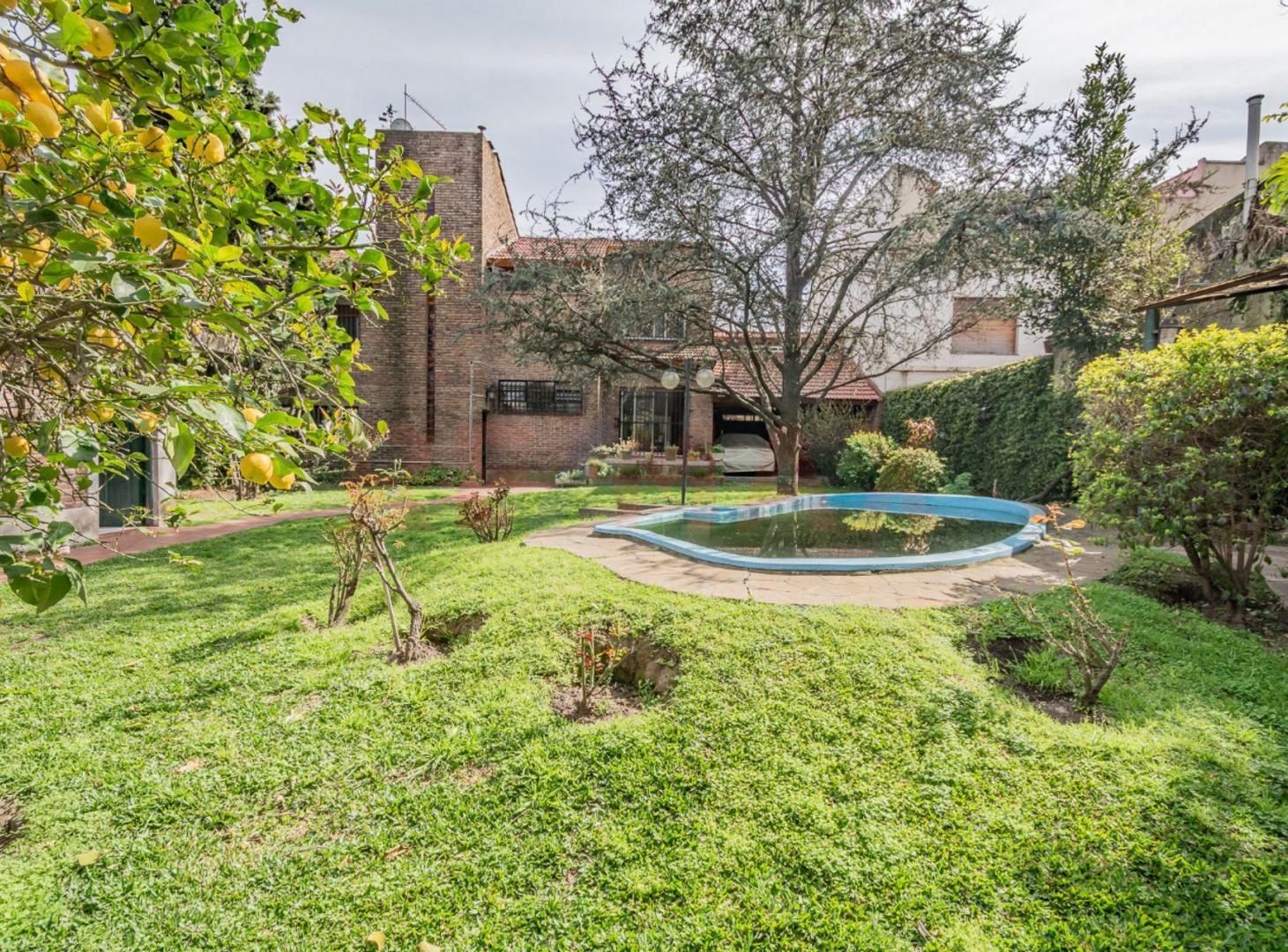 Foto de VENTA CASA 6 AMB C/PILETA- A. BONZI CREDITO PERMUT, imagen 1