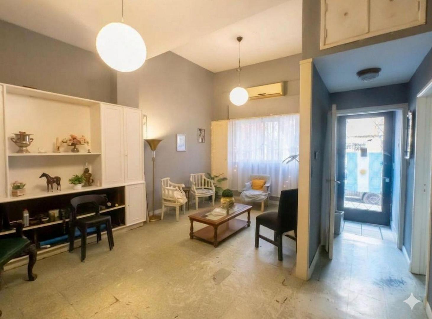 Foto de VENDE 5 AMBIENTES CON 2 PATIOS Y DOBLE ACCESO, imagen 1