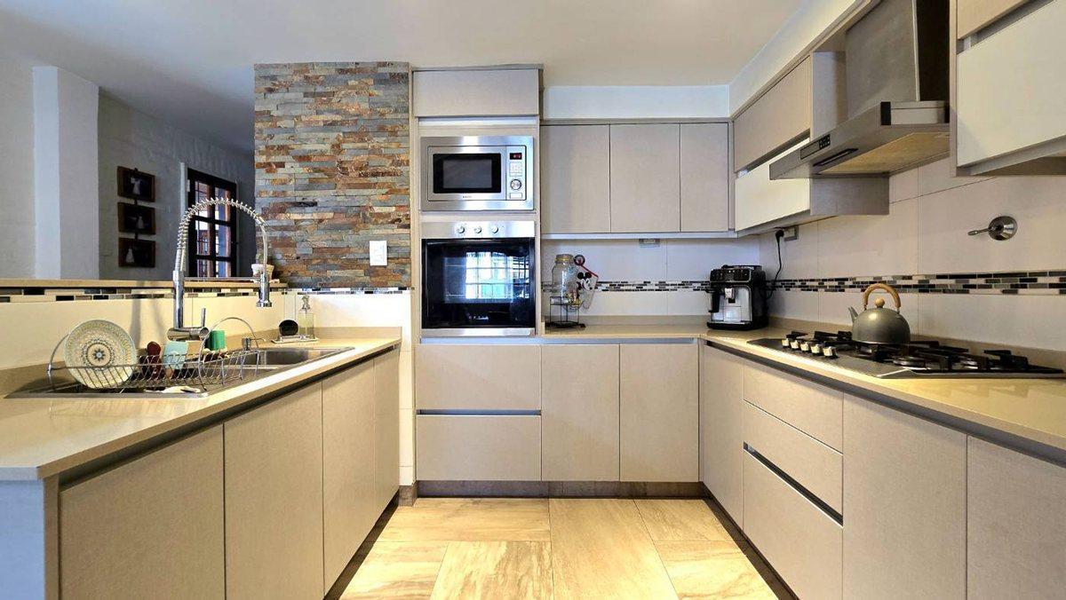 Foto de VENTA CASA 4 AMB PISCINA GALERIA NUEVA MARTINEZ, imagen 1