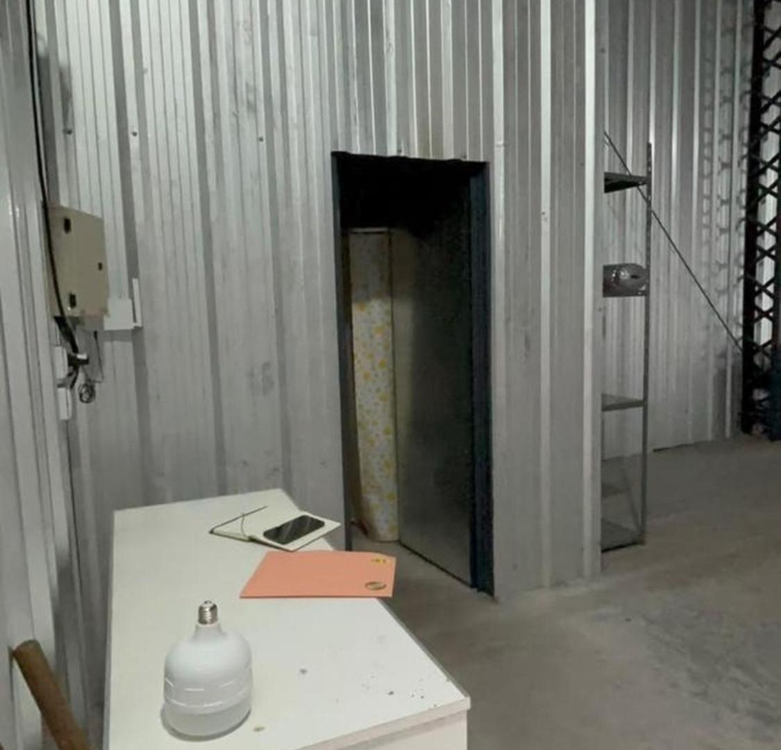 Foto de ALQUILER GALPON 190 M2 CUBIERTOS 11 MTS DE ALTURA, imagen 4