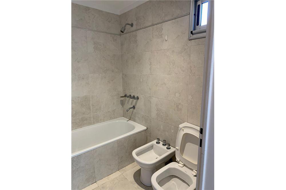 Foto de Venta 2 ambientes Bernal Centro, imagen 5
