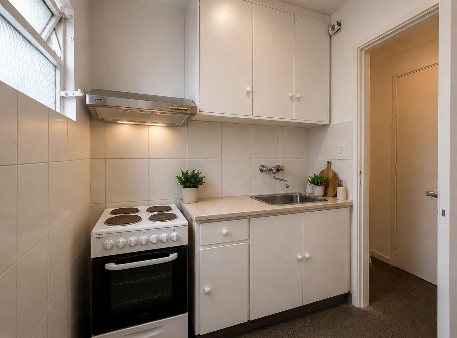 Foto de VENTA 2 AMBIENTES BAJO BELGRANO con GRAN JARDIN, imagen 3