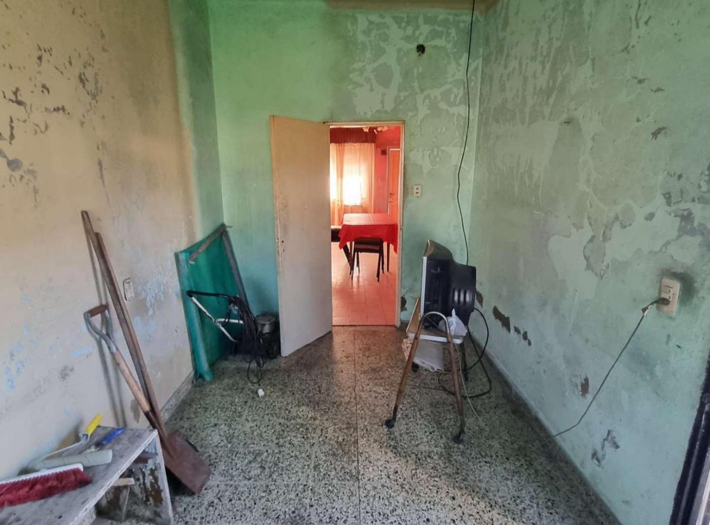 Foto de Casa de 3 ambientes en venta en Quilmes, imagen 3