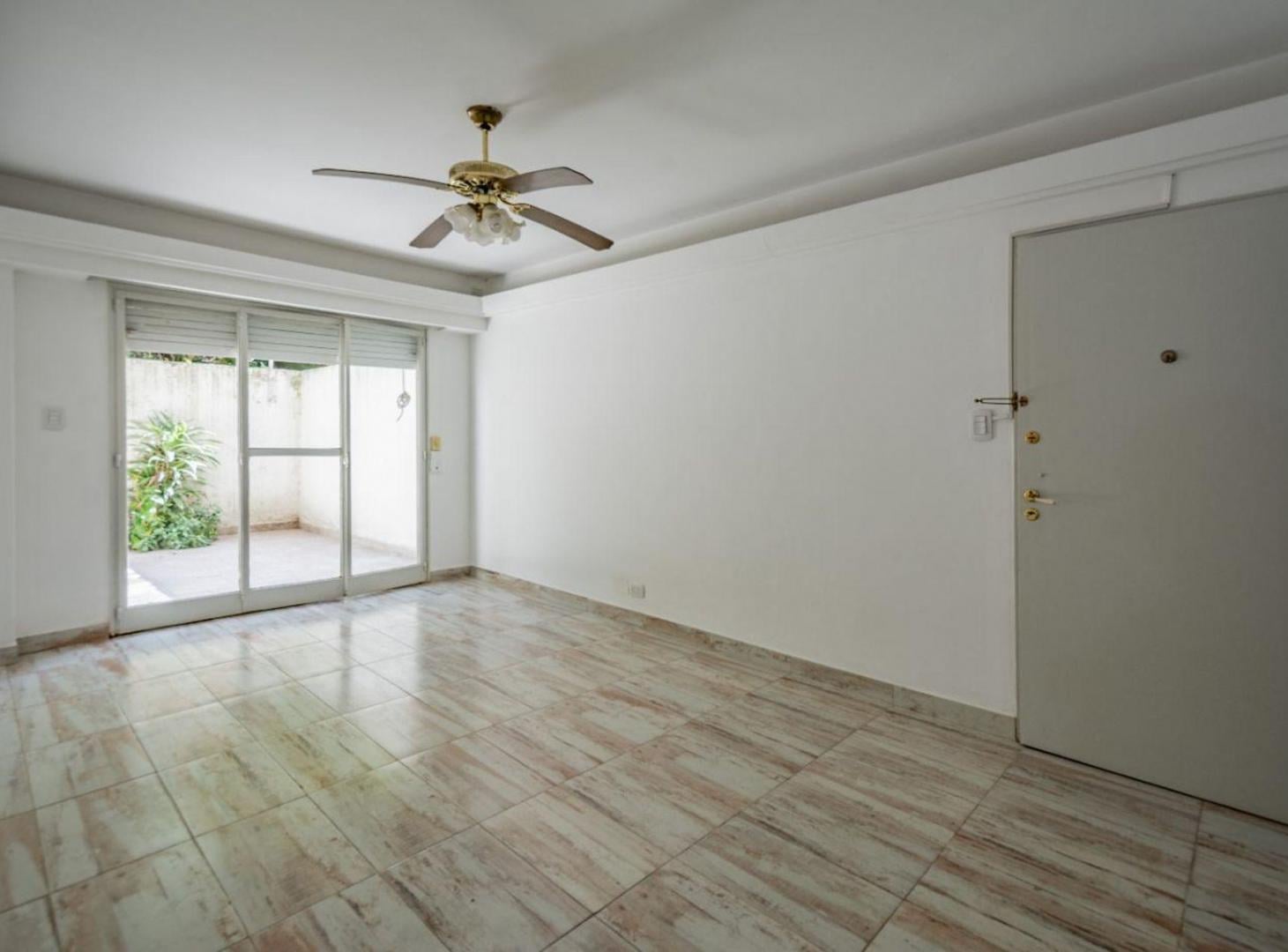 Foto de DEPARTAMENTO 3 AMB. EN PLANTA BAJA CON GRAN PATIO, imagen 2