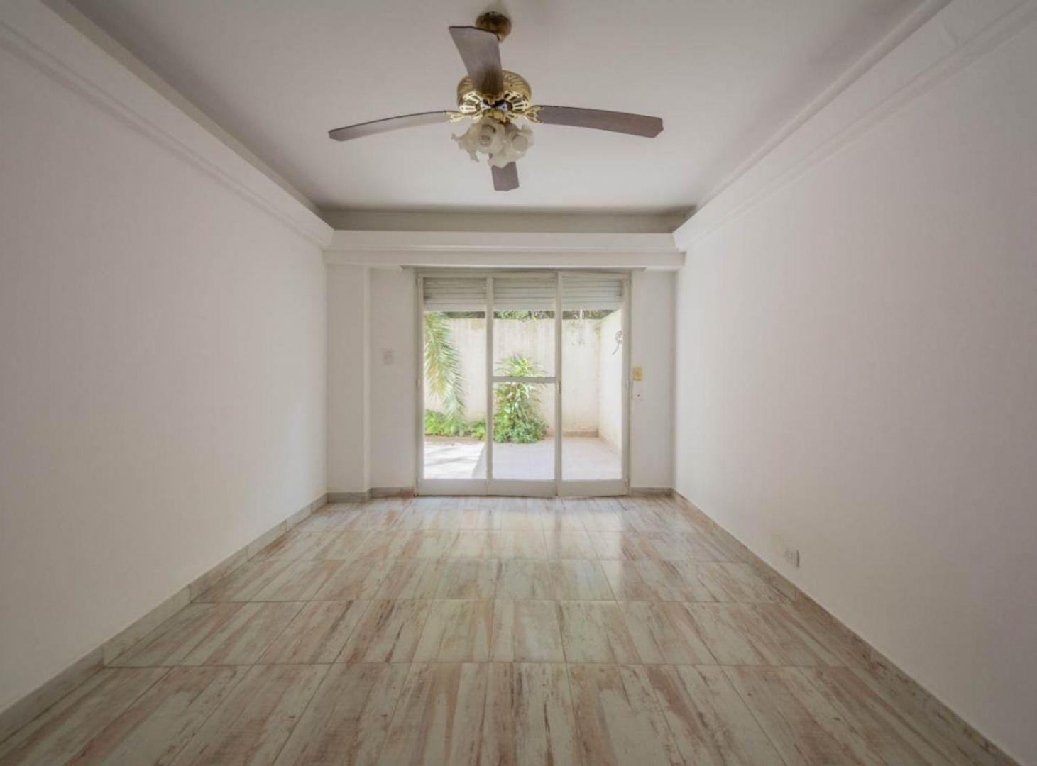 Foto de DEPARTAMENTO 3 AMB. EN PLANTA BAJA CON GRAN PATIO, imagen 4