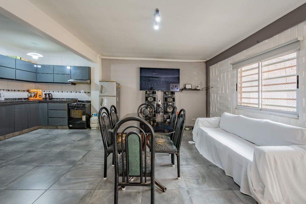 Foto de VENTA - LOCAL COMERCIAL C/ VIVIENDA - SAN JUSTO, imagen 2
