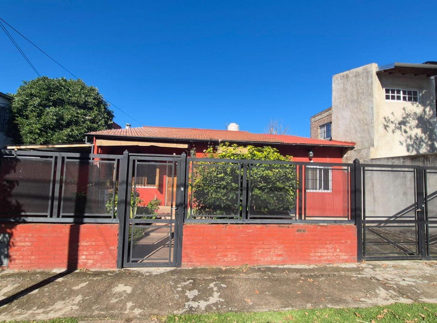 Foto de Venta Casa 4 amb. El Talar de pacheco, imagen 1