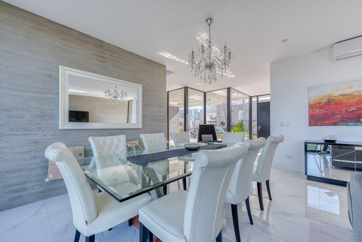 Foto de VENTA CASA DE 7 AMBIENTES EN EL CANTON B. PUERTO, imagen 4