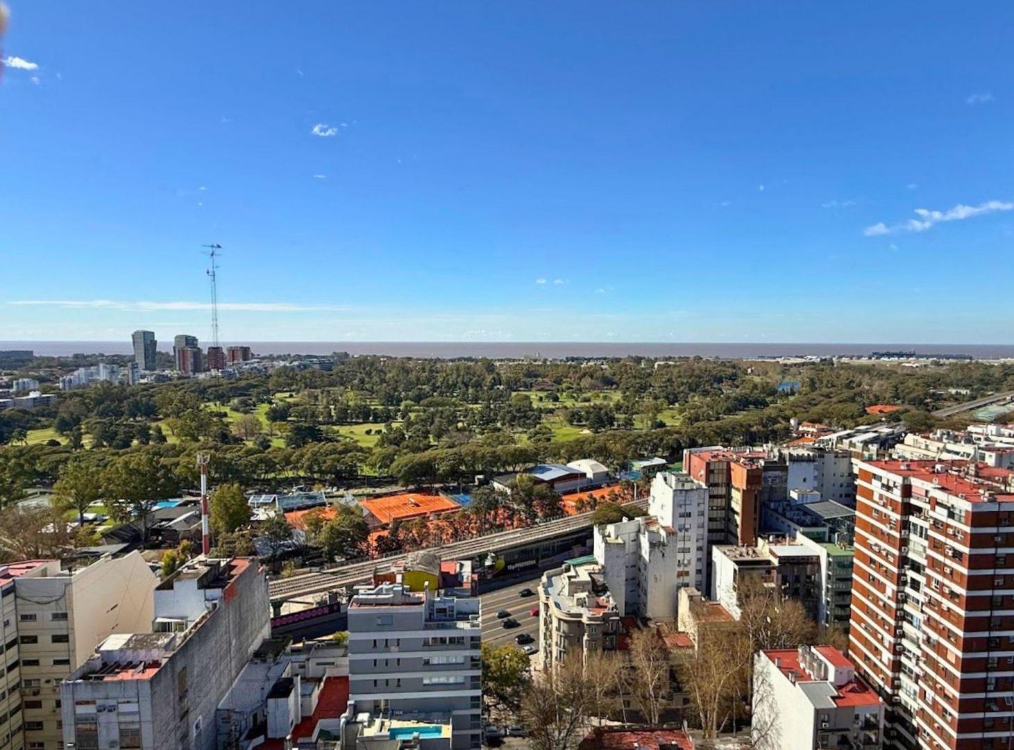 Foto de piso alto con vista 360° y al rio en Belgrano, imagen 1