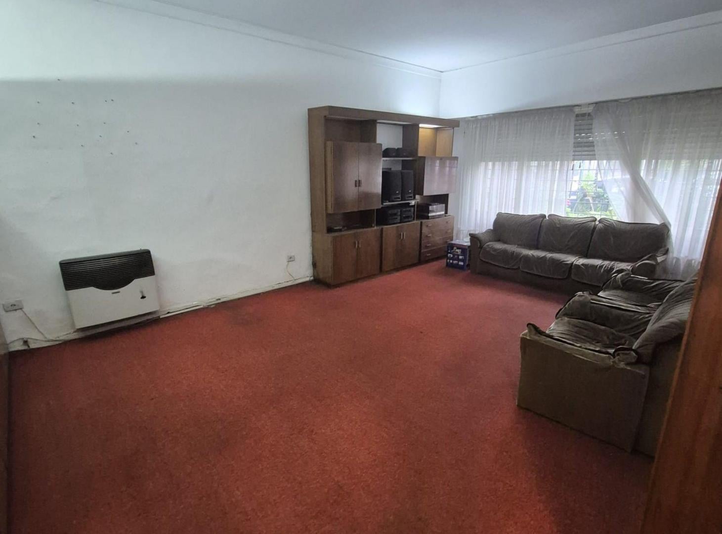 Foto de Casa 4 ambientes lote 220m2 a Refaccionar Haedo, imagen 1