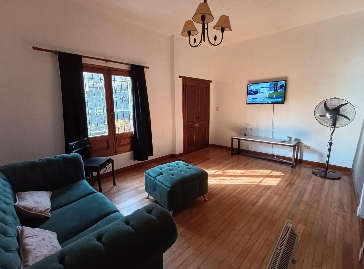 Foto de CASA EN VENTA 3 AMB CON JARDIN Y PILETA EL PALOMAR, imagen 3