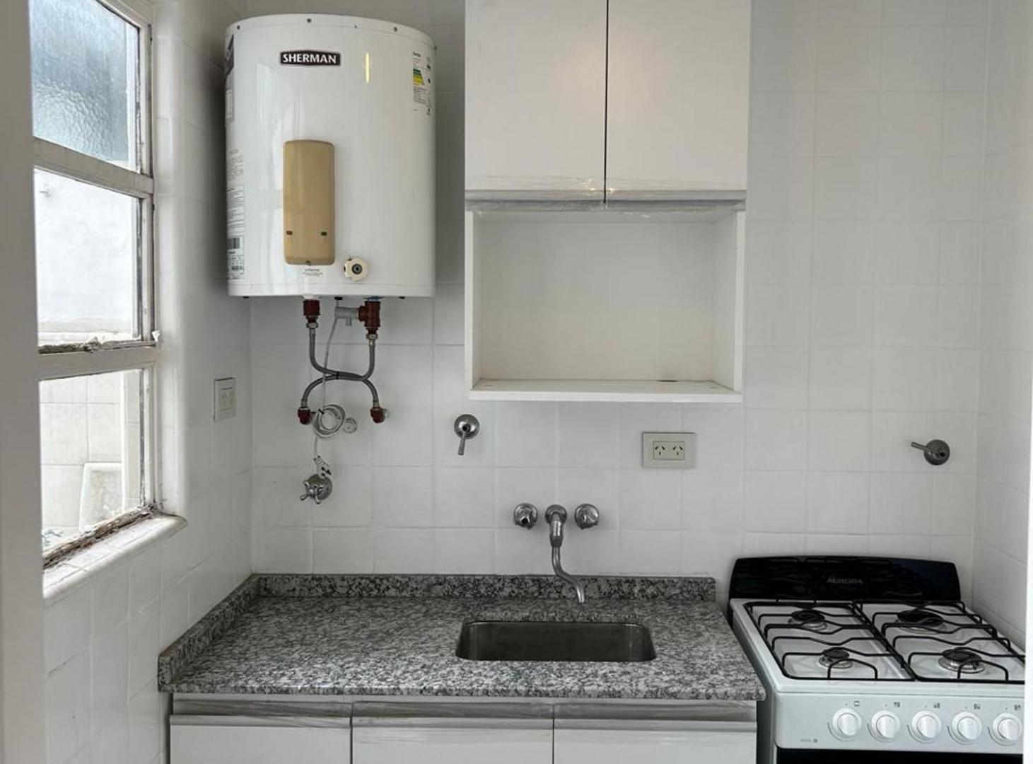 Foto de Belgrano 2 Amb Reciclado con Cocina y Lavadero, imagen 4