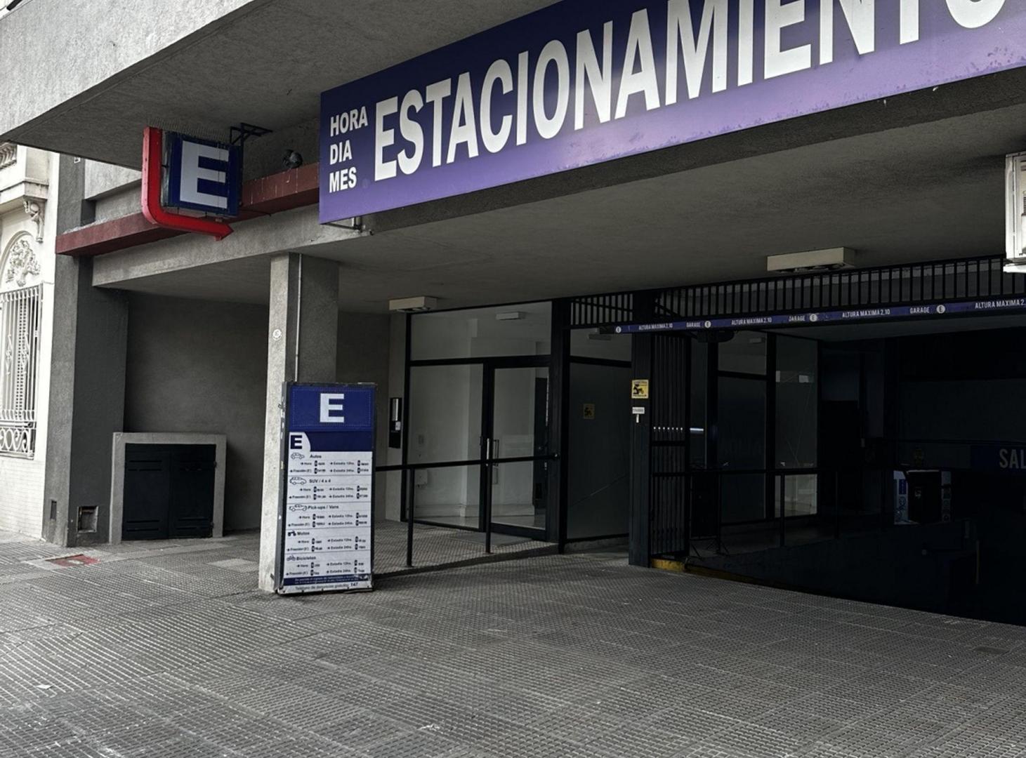 Foto de VENTA EXCELENTE COCHERA FIJA CUBIERTA EN ALMAGRO, imagen 4