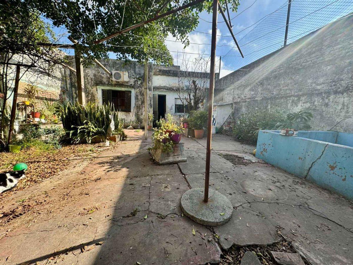 Foto de Venta PH 4 ambientes a remodelar Sarandí parque, imagen 3