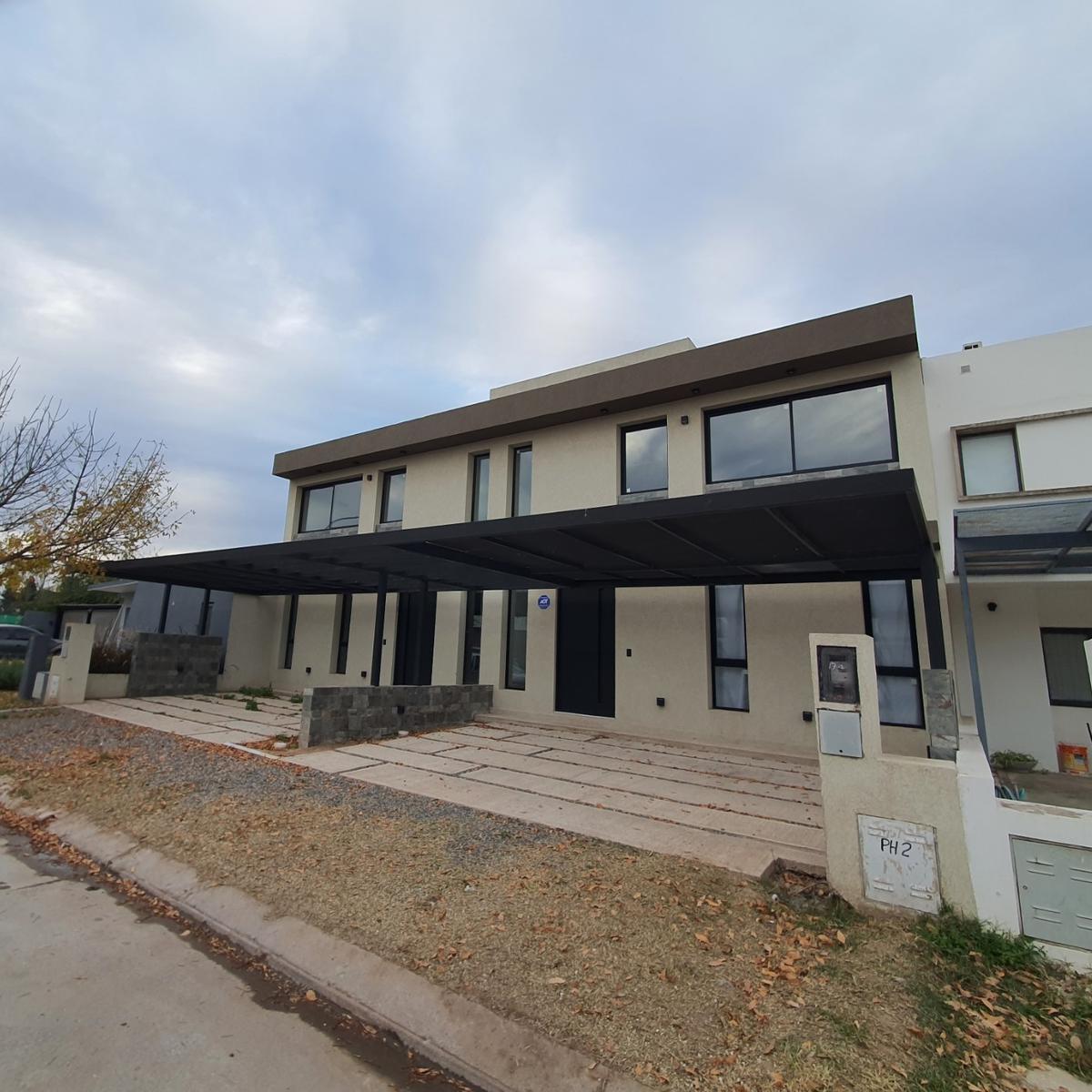 Casa a Estrenar en ''Chacra del Norte II '' 1