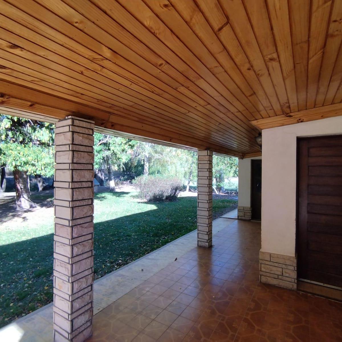 Venta de Chacra con Casa en Allen, 6 Ha 1