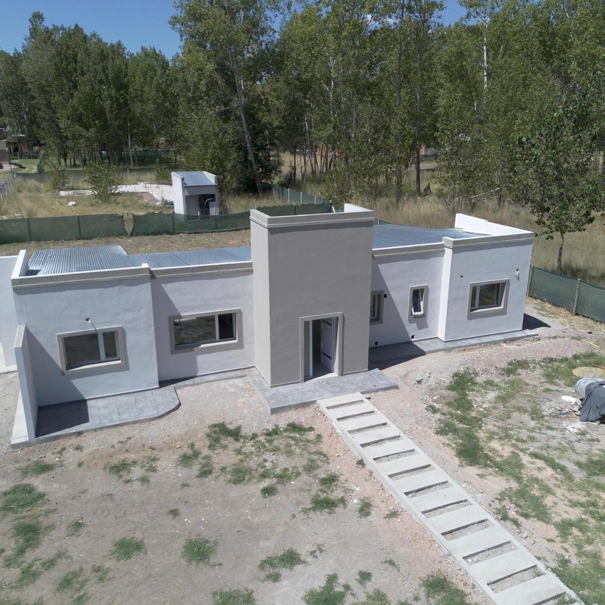 Vende Casa en Los Canales de Plottier 3