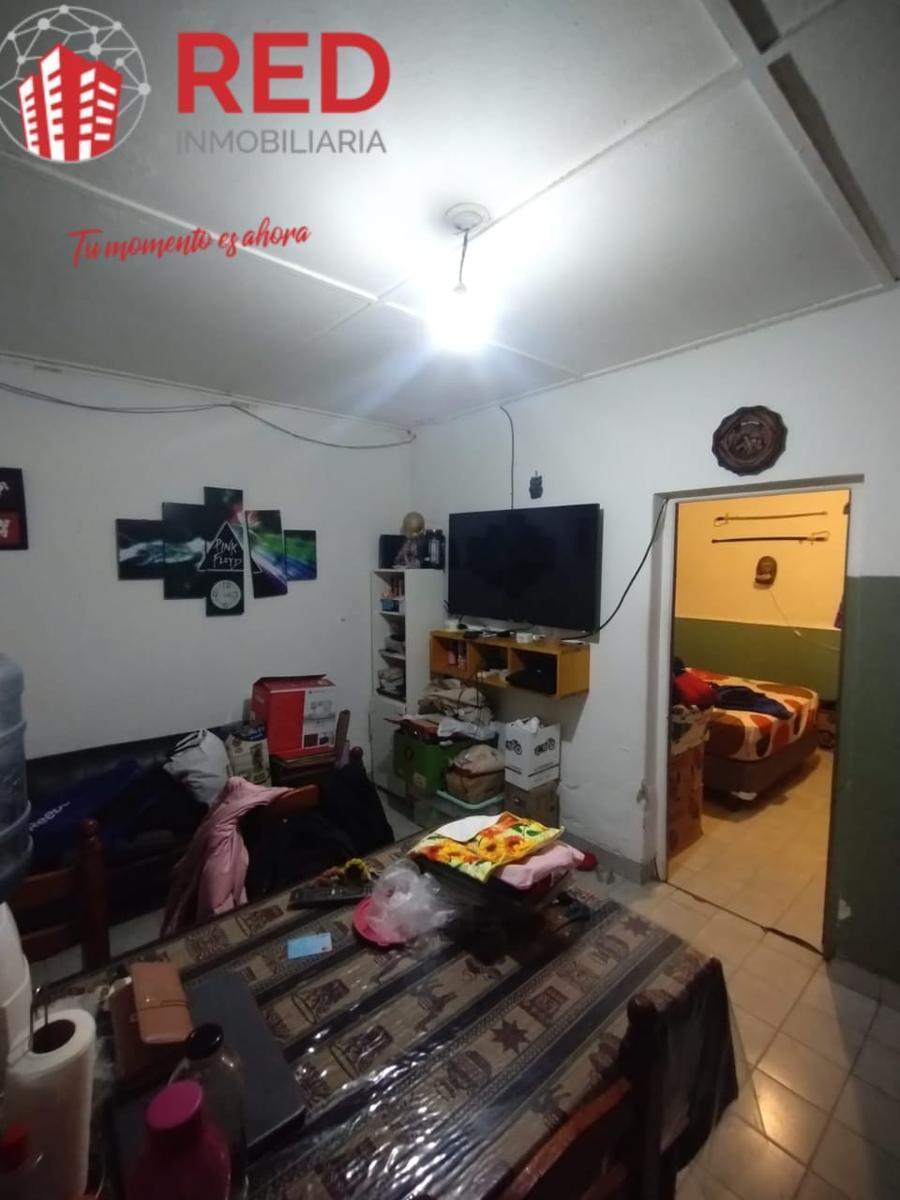 Venta de Casa con Departamentos en Cipolletti 2