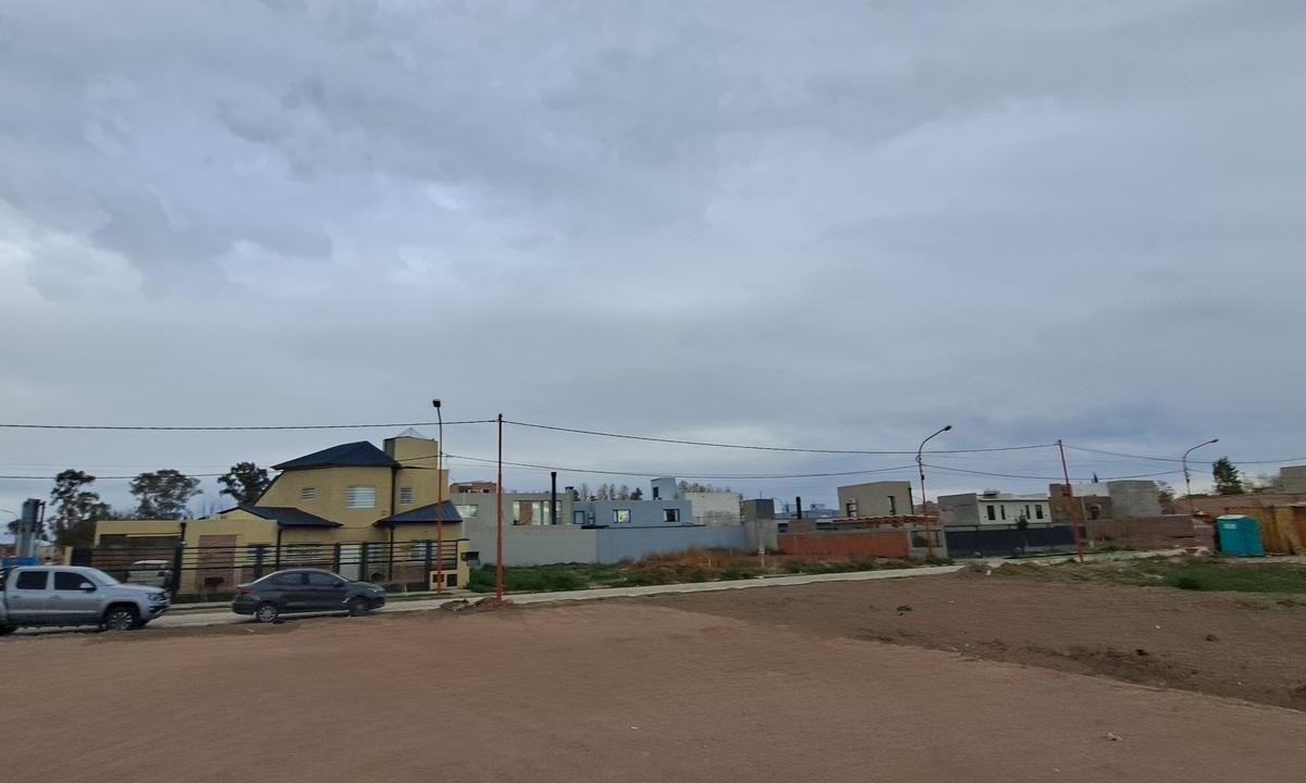 Venta de Casa en Pozo en Cipolletti, B° Altos de La Falda 3