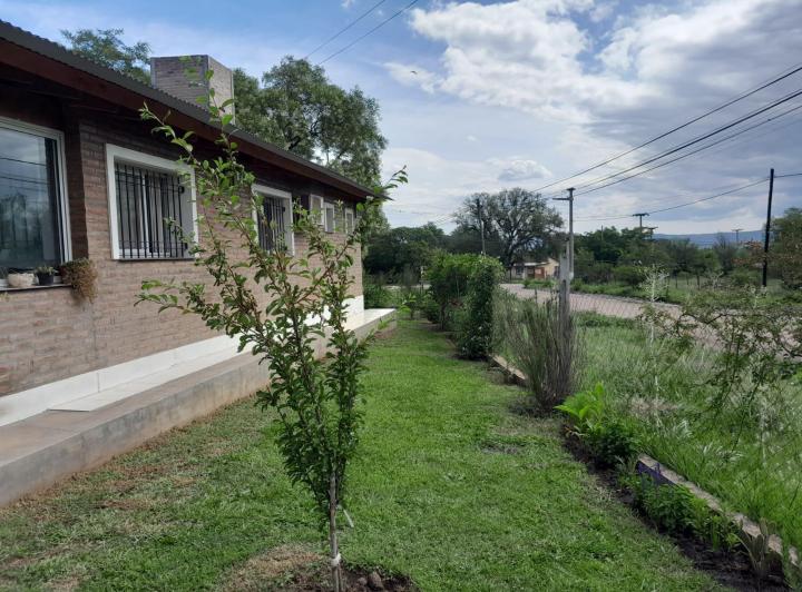 Casa y Departamento en venta - Villa Giardino 4