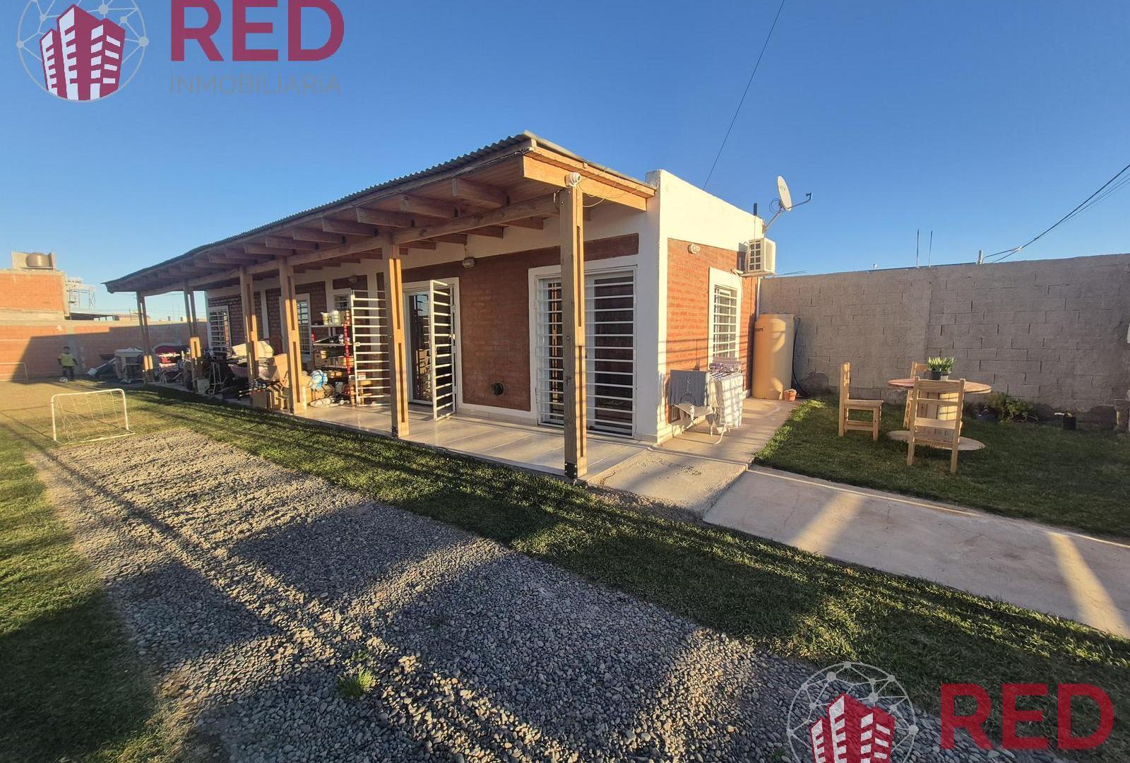 Vende Casa en Barrio Procrear de Centenario