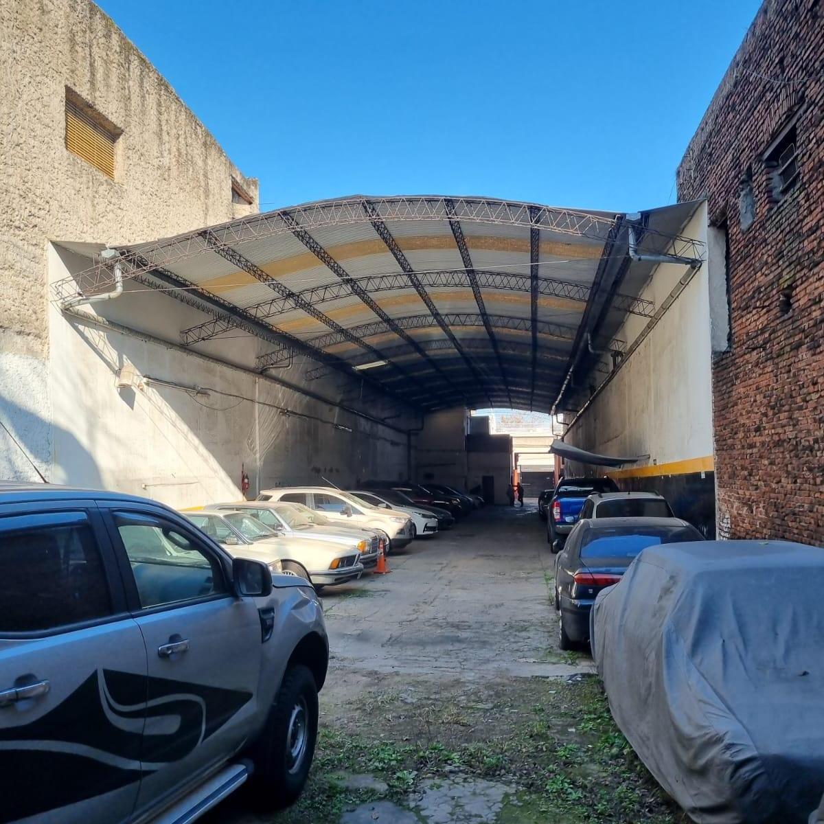 Venta de Galpón en Parque Chacabuco 3