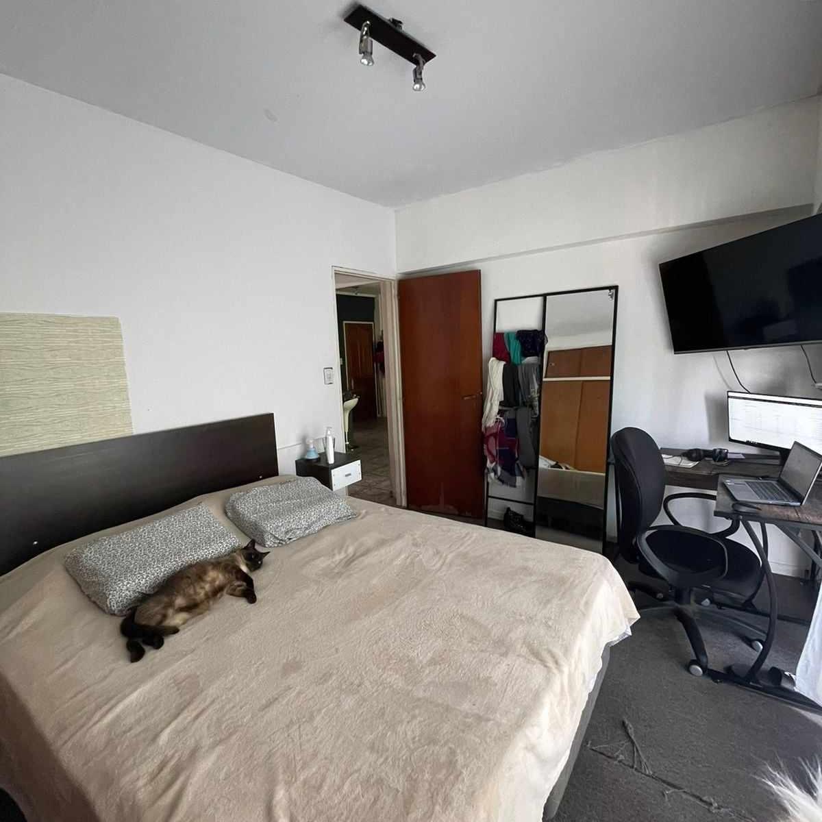 Comodo Tres Ambientes Al Frente 4