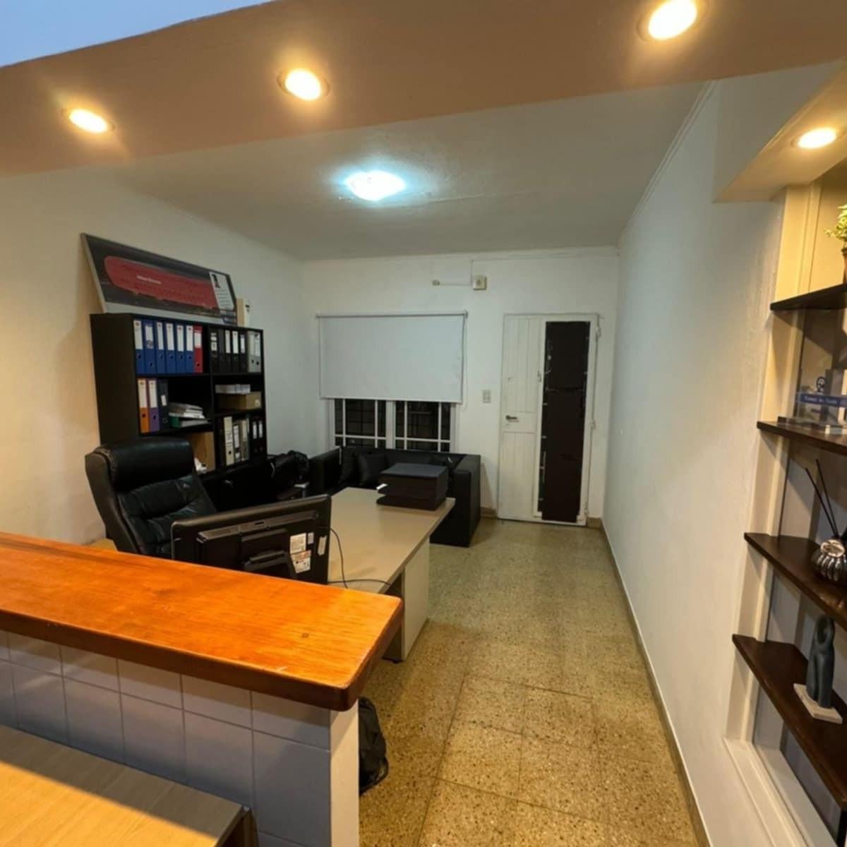 PH TRES AMBIENTES CON PATIO Y TERRAZA