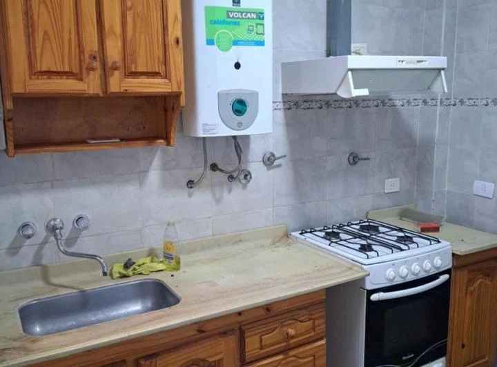 TRES AMBIENTES CON PATIO 1