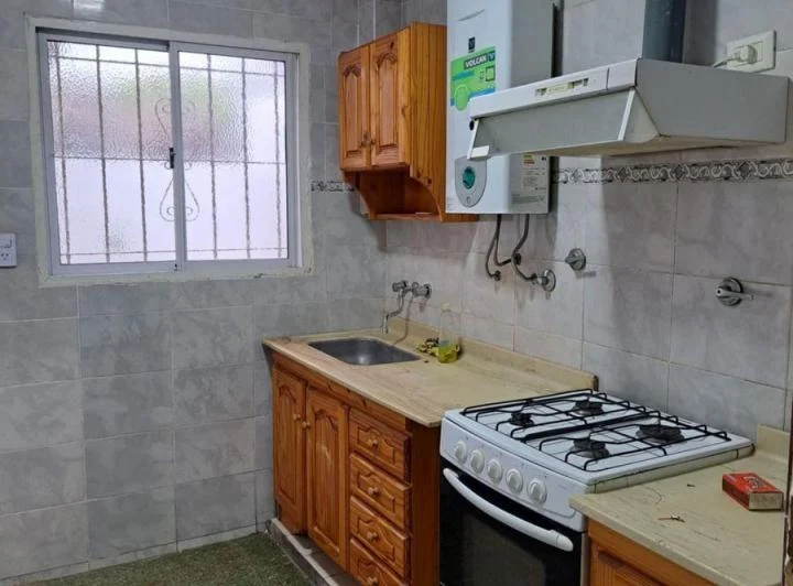 TRES AMBIENTES CON PATIO 5