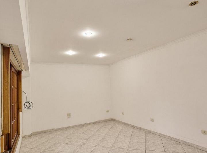 excelente casa en primer piso 5