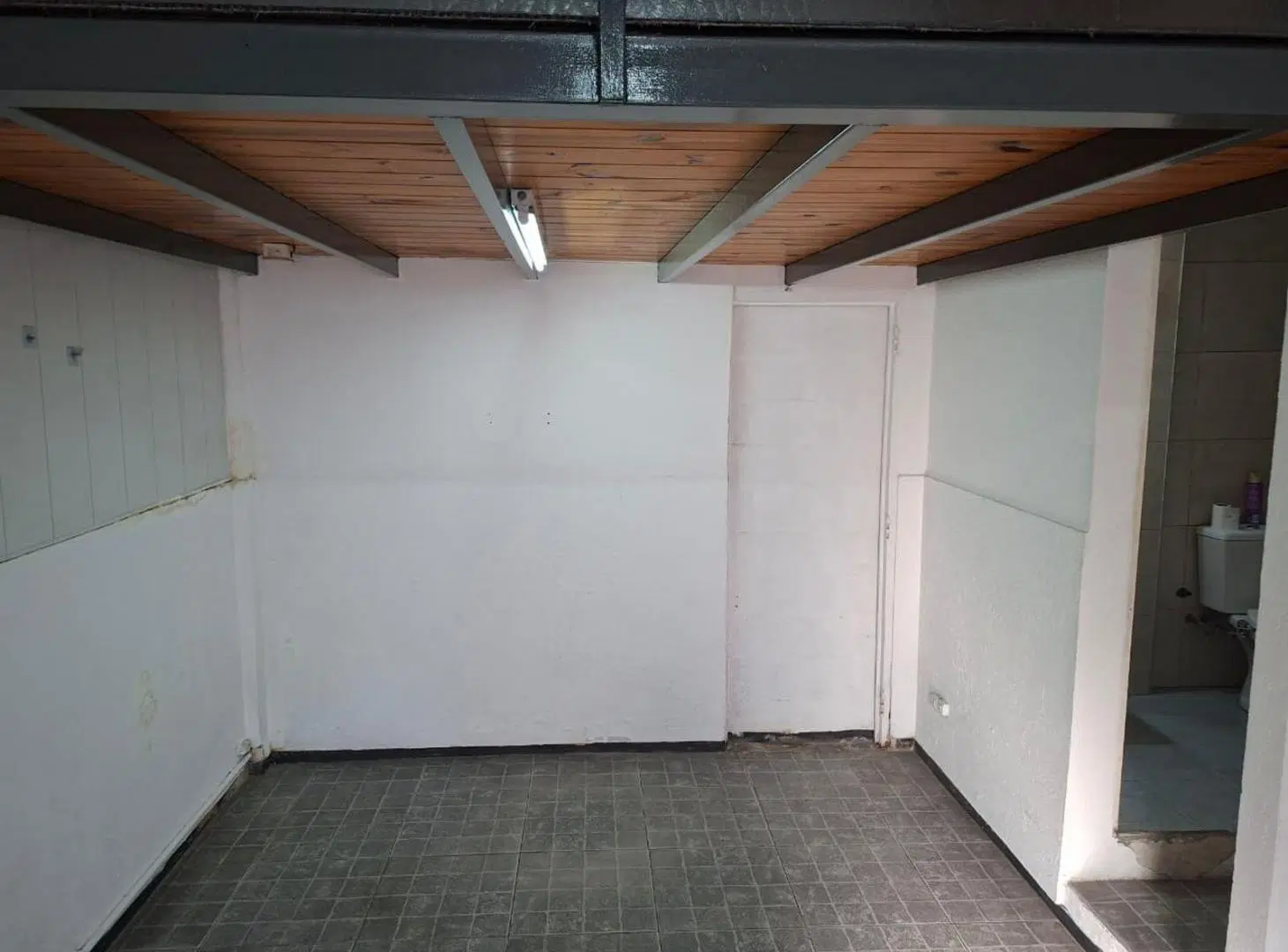 Gran monoambiente con entre piso al frente 4