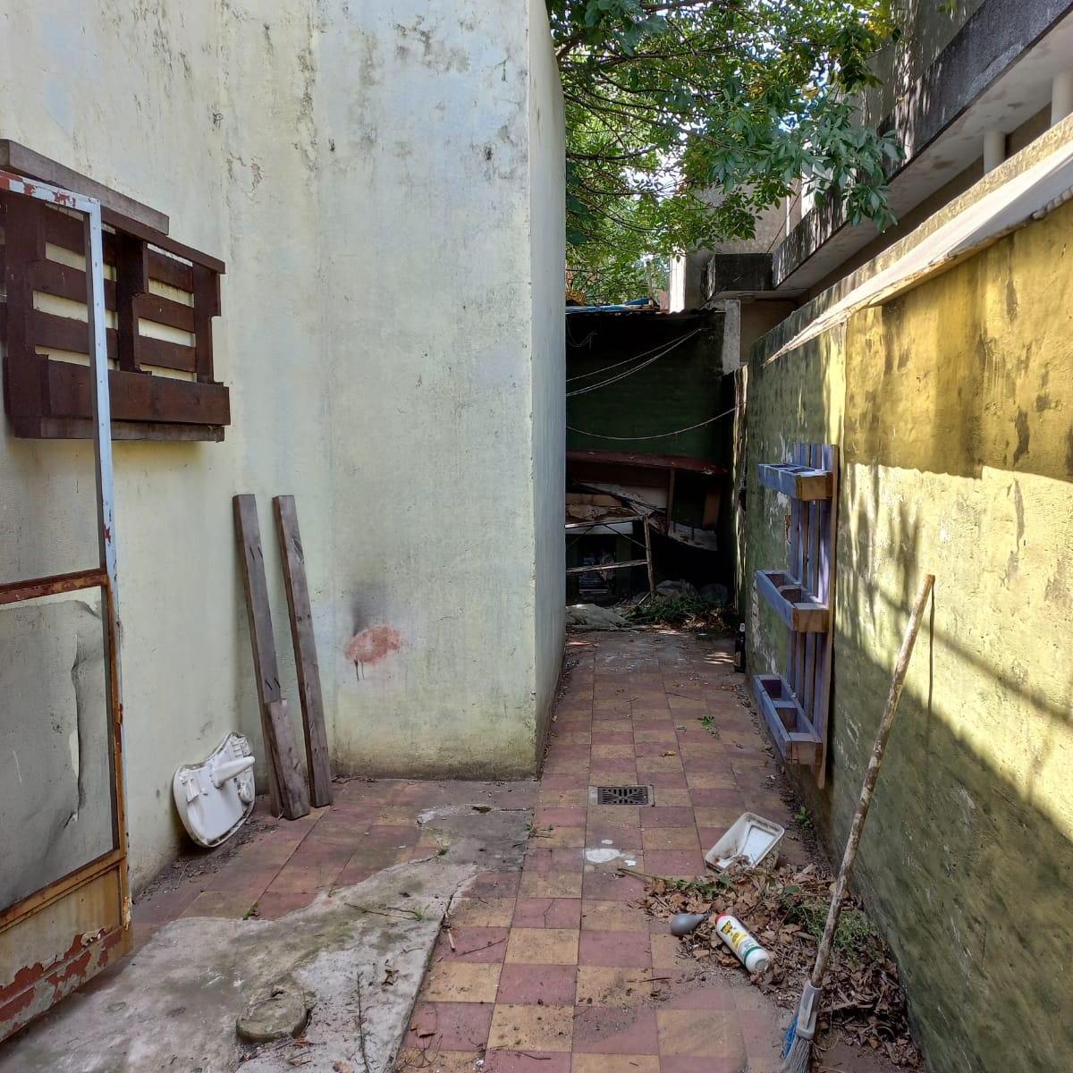 Foto de Casa 3 amb a refaccionar en venta a mts de Av. Triunvirato, imagen 5