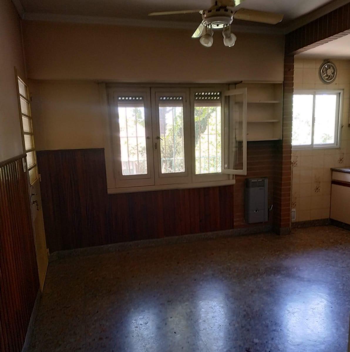 Excelente Casa en 2 Plantas Ideal 2 Familias 4