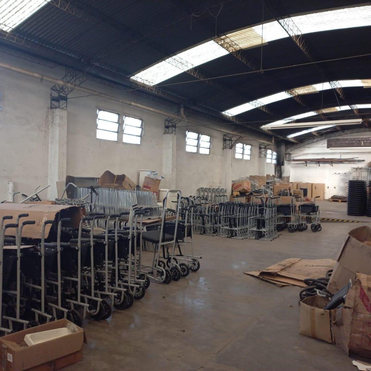 Excelente Edificio Industrial 1470 m² 4