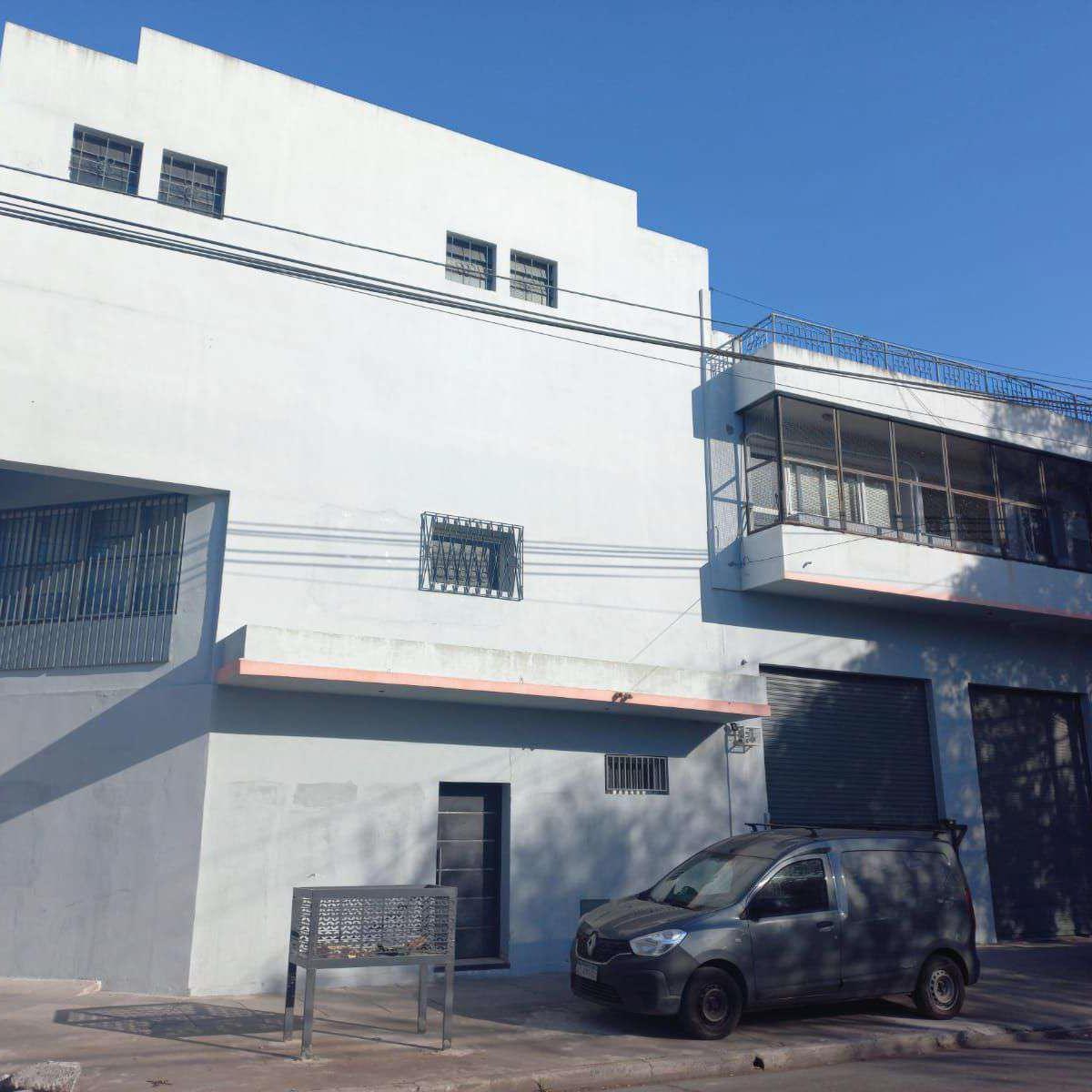 Excelente Edificio Industrial 1470 m² 3