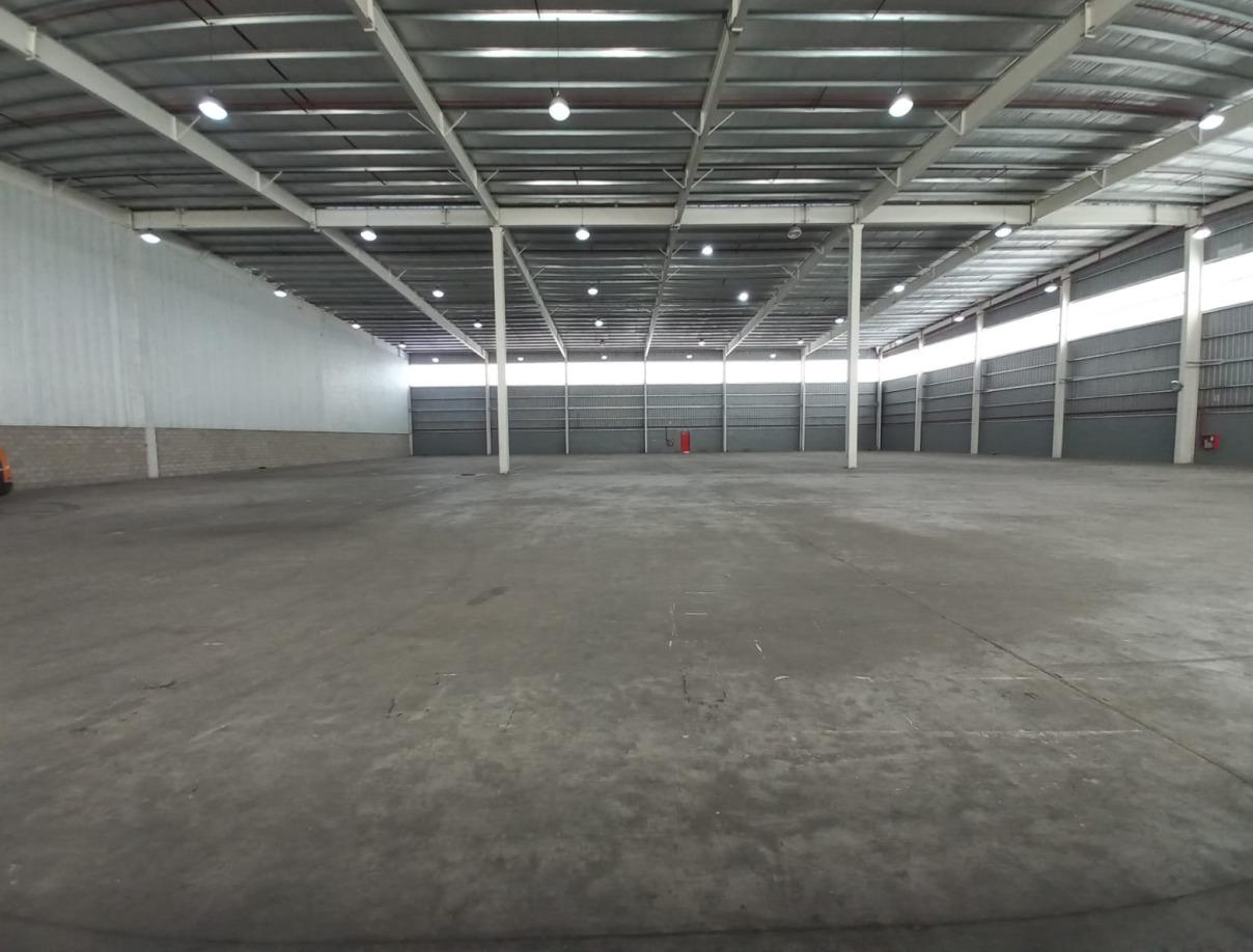 Nave 3162 m2 en Parque Industrial